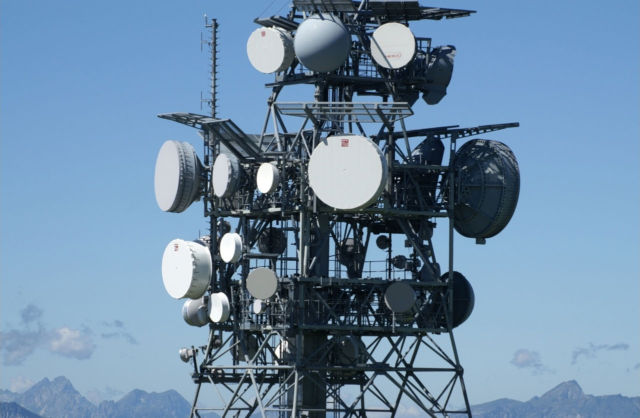 Microwave tower